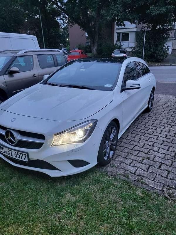Gebraucht Mercedes CLA200 156 PS (114 kW) 2016 Weiß Kombi
