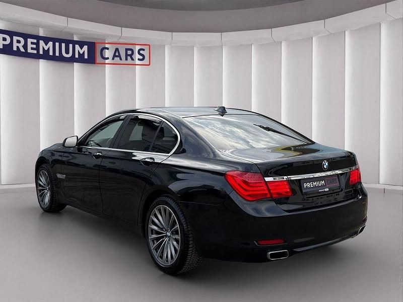 Gebraucht BMW 740 Performance 306 PS (225 kW) 2010 Schwarz Limousine