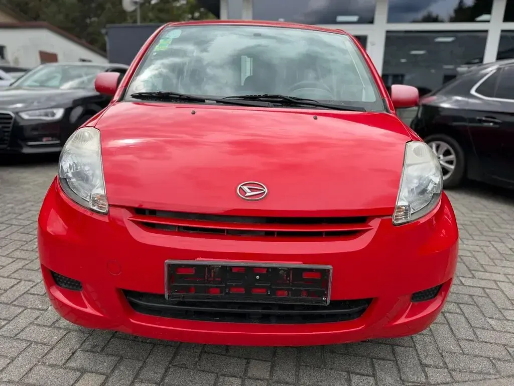 Gebraucht Daihatsu Sirion 69 PS (50 kW) 2008 Rot Kleinwagen