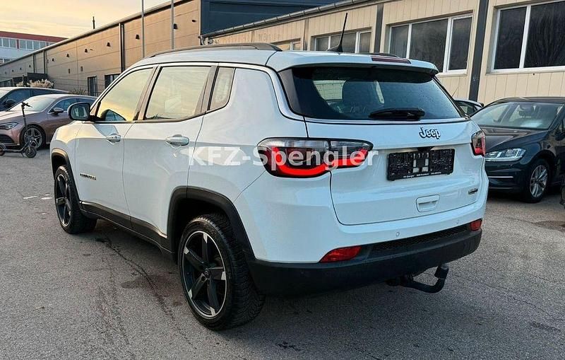 Gebraucht Jeep Compass Longitude 150 PS (110 kW) 2020 Weiß SUV