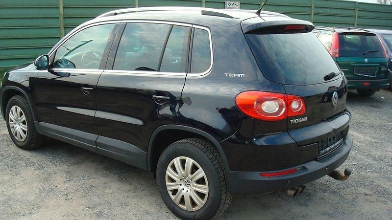Gebraucht VW Tiguan Team 150 PS (110 kW) 2010 Schwarz SUV