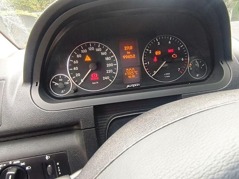 Blau Gebraucht 2006 Mercedes A150 Classic Van / Kleinbus | 3.000 € (Guter Preis) - Bild 1/4