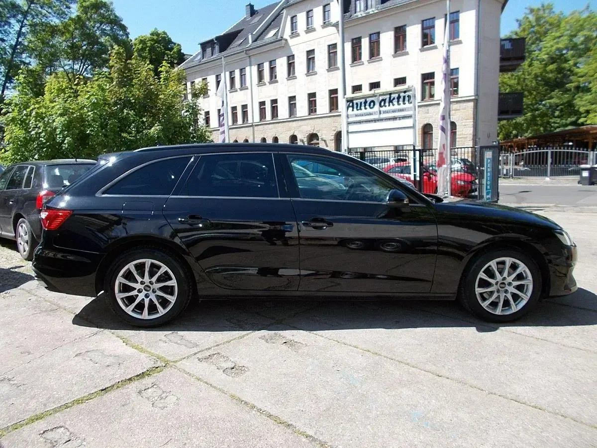 Gebraucht Audi A4 150 PS (110 kW) 2022 Schwarz Kombi