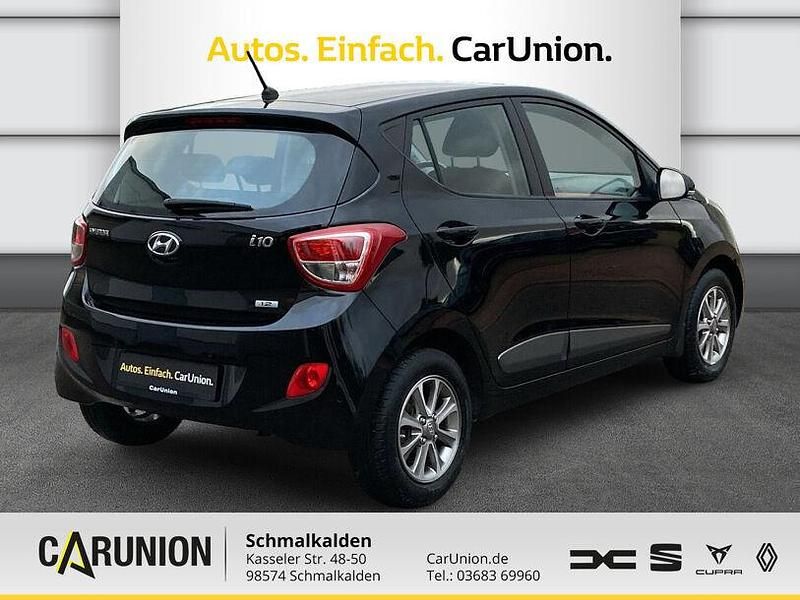 Gebraucht Hyundai i10 Style 87 PS (63 kW) 2016 Phantom black. / mic Kleinwagen