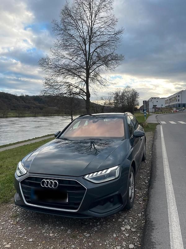 Gebraucht Audi A4 S-Line 163 PS (119 kW) 2020 Grau Kombi