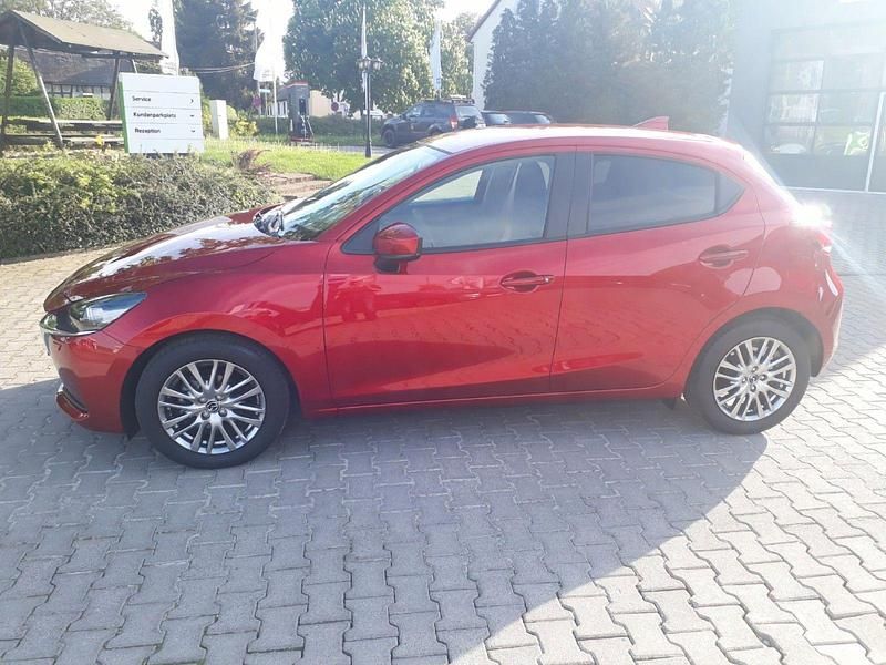 Gebraucht Mazda 2 Kizoku 90 PS (66 kW) 2021 Rot Kleinwagen