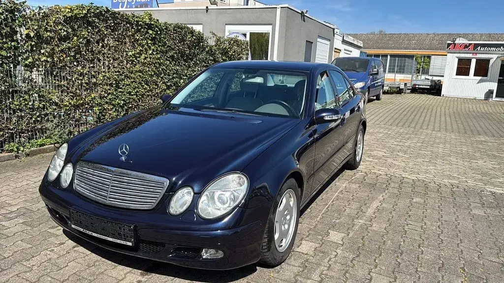 Gebraucht Mercedes E240 177 PS (130 kW) 2003 Limousine