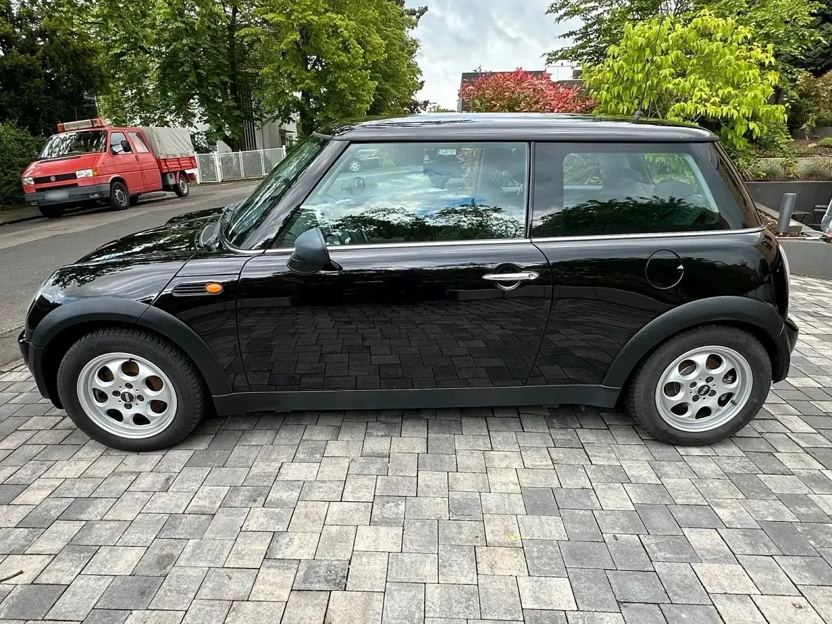 Occasion Mini Cooper 90 PK (66 kW) 2003 Zwart Hatchback