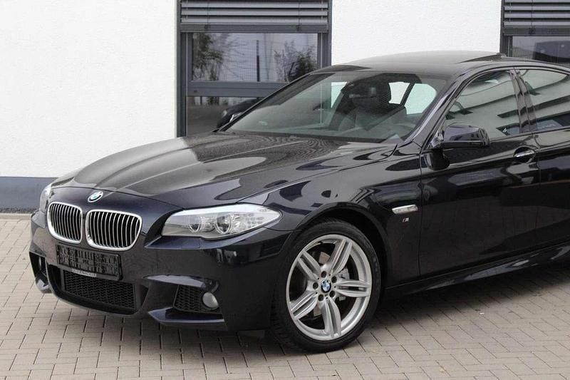 Schwarz Gebraucht 2011 BMW 520 M Sport Limousine | 8.300 € (Superpreis) - Bild 1/4