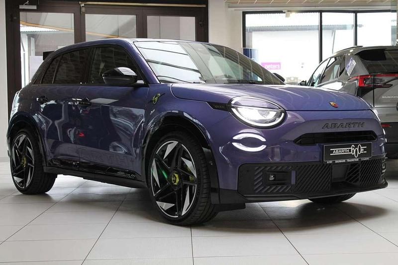 Violett (hypnotic purple) Neu 2025 Abarth 600e Scorpionissima SUV | 47.990 € (Fairer Preis) - Bild 1/4
