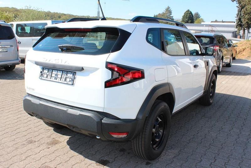 Neu Dacia Duster Essentiel 122 PS (89 kW) 2026 Weiß SUV