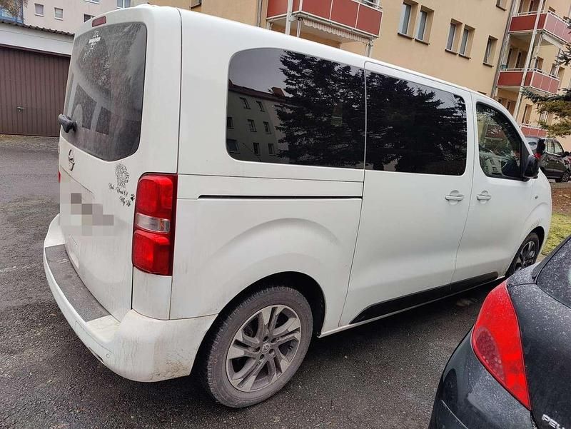 Gebraucht Opel Zafira Tourer 177 PS (130 kW) 2022 Weiß Van / Kleinbus