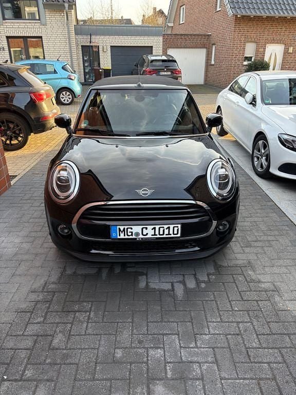 Gebraucht Mini Cooper Classic 136 PS (100 kW) 2021 Schwarz Kleinwagen