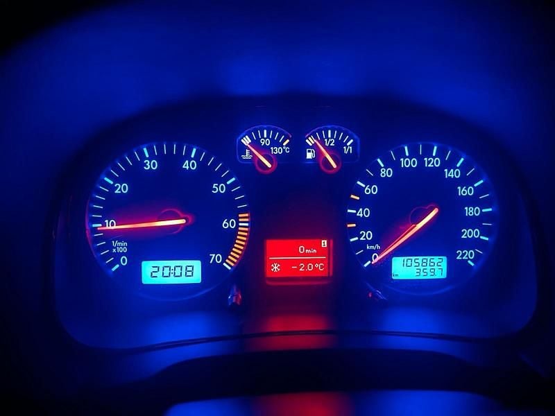 Gebraucht VW Golf IV 75 PS (55 kW) 2002 Grau Kleinwagen