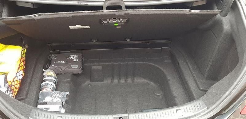 Gebraucht Mercedes E350 Exclusive 258 PS (189 kW) 2016 Schwarz Limousine