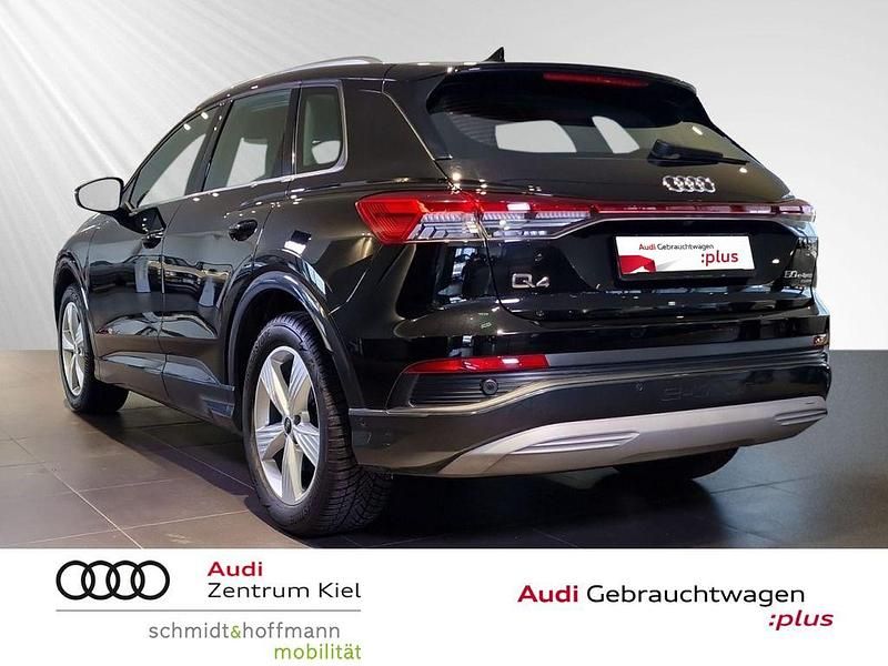 Gebraucht Audi Q4 e-tron Advanced 219 kW (299 PS) 2023 Mythosschwarz metallic SUV