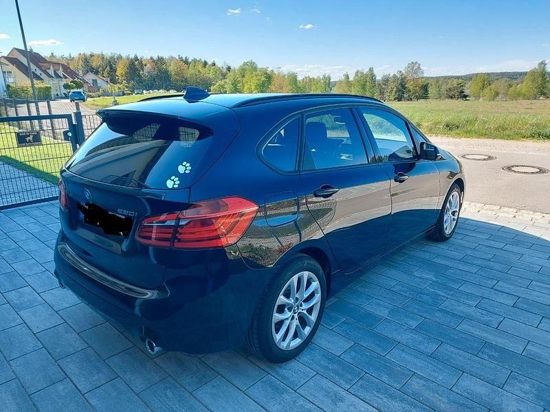 Gebraucht BMW 220 Active Tourer 192 PS (141 kW) 2019 Schwarz Van / Kleinbus