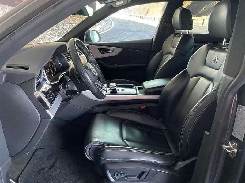 Gebraucht Audi SQ8 Sport 435 PS (319 kW) 2021 Grau SUV