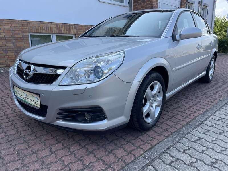 Silber Gebraucht 2007 Opel Vectra Edition Limousine | 3.999 € (Fairer Preis) - Bild 1/4