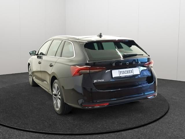 Gebraucht Skoda Octavia 150 PS (110 kW) 2025 Schwarzmagic perleffekt Kombi