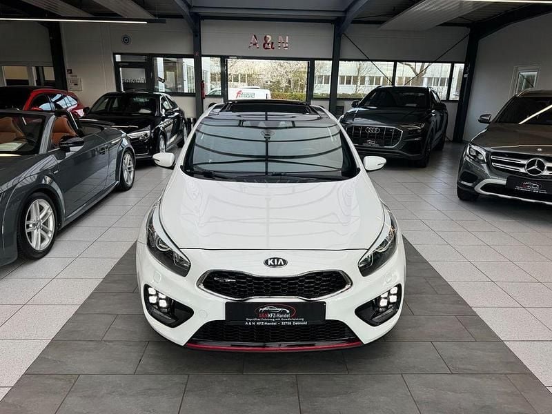 Usata Kia Ceed 204 CV (150 kW) 2014 Bianco Utilitaria