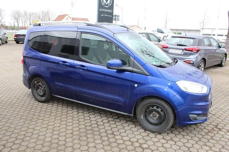 Gebraucht Ford Tourneo Courier Titanium 101 PS (74 kW) 2015 Other Van / Kleinbus