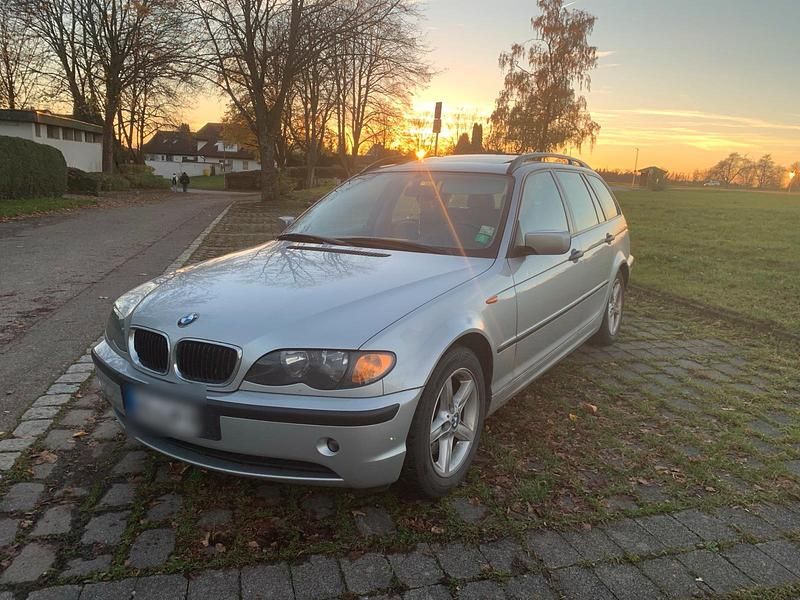 Silber Gebraucht 2005 BMW 320 Kombi | 2.500 € (Teuer) - Bild 1/4