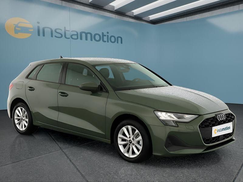 Neu Audi A3 Sportback 150 PS (110 kW) 2025 Grün Kleinwagen
