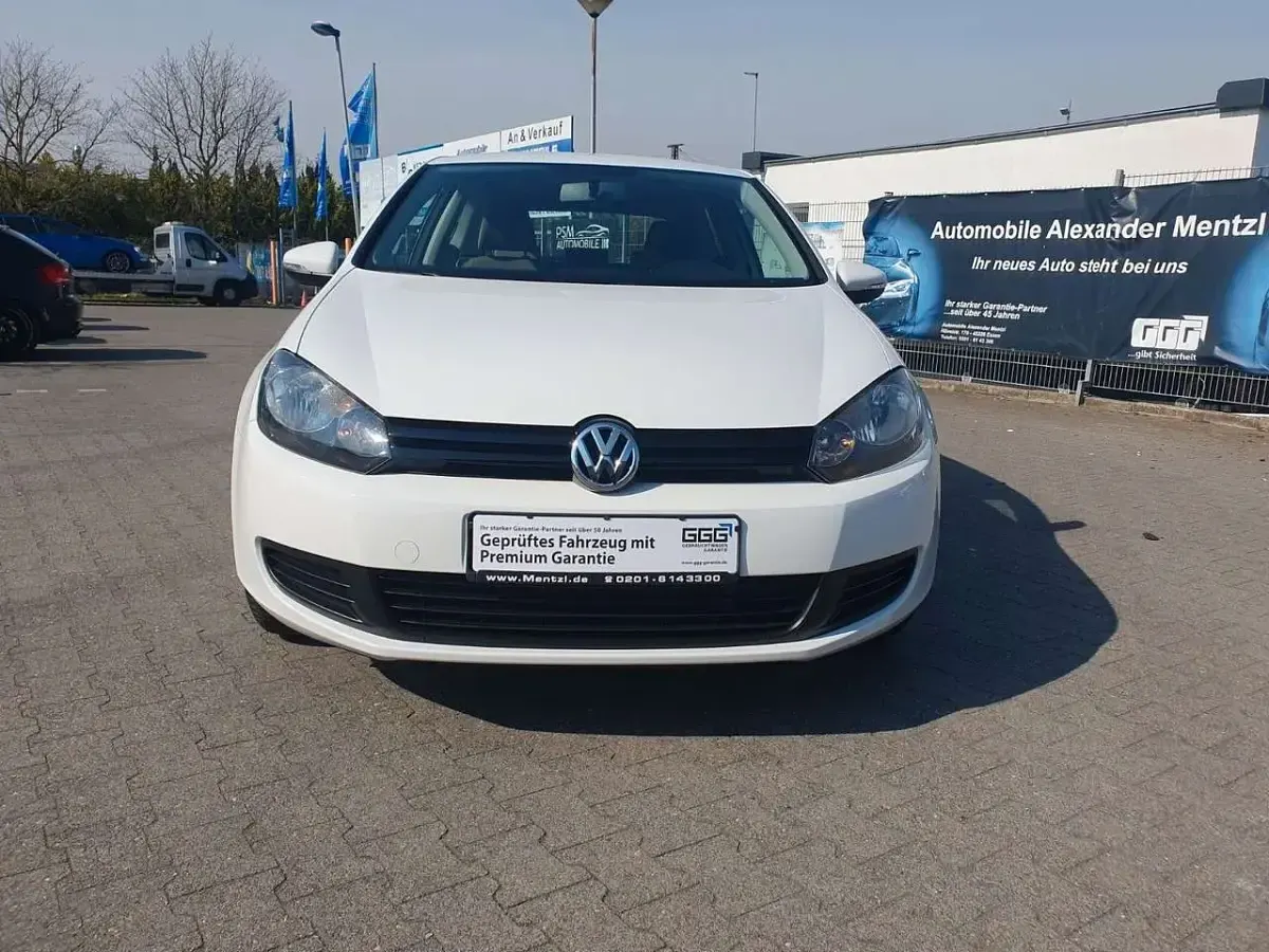 Gebraucht VW Golf VI 80 PS (58 kW) 2010 Weiß Kleinwagen