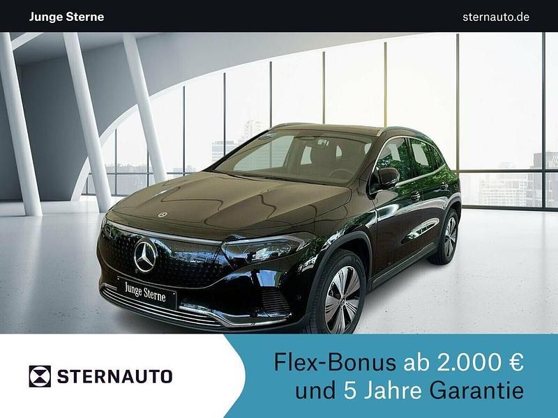Lack kosmosschwarz Gebraucht 2024 Mercedes EQA300 Progressive SUV | 35.700 € (Etwas zu teuer) - Bild 1/4