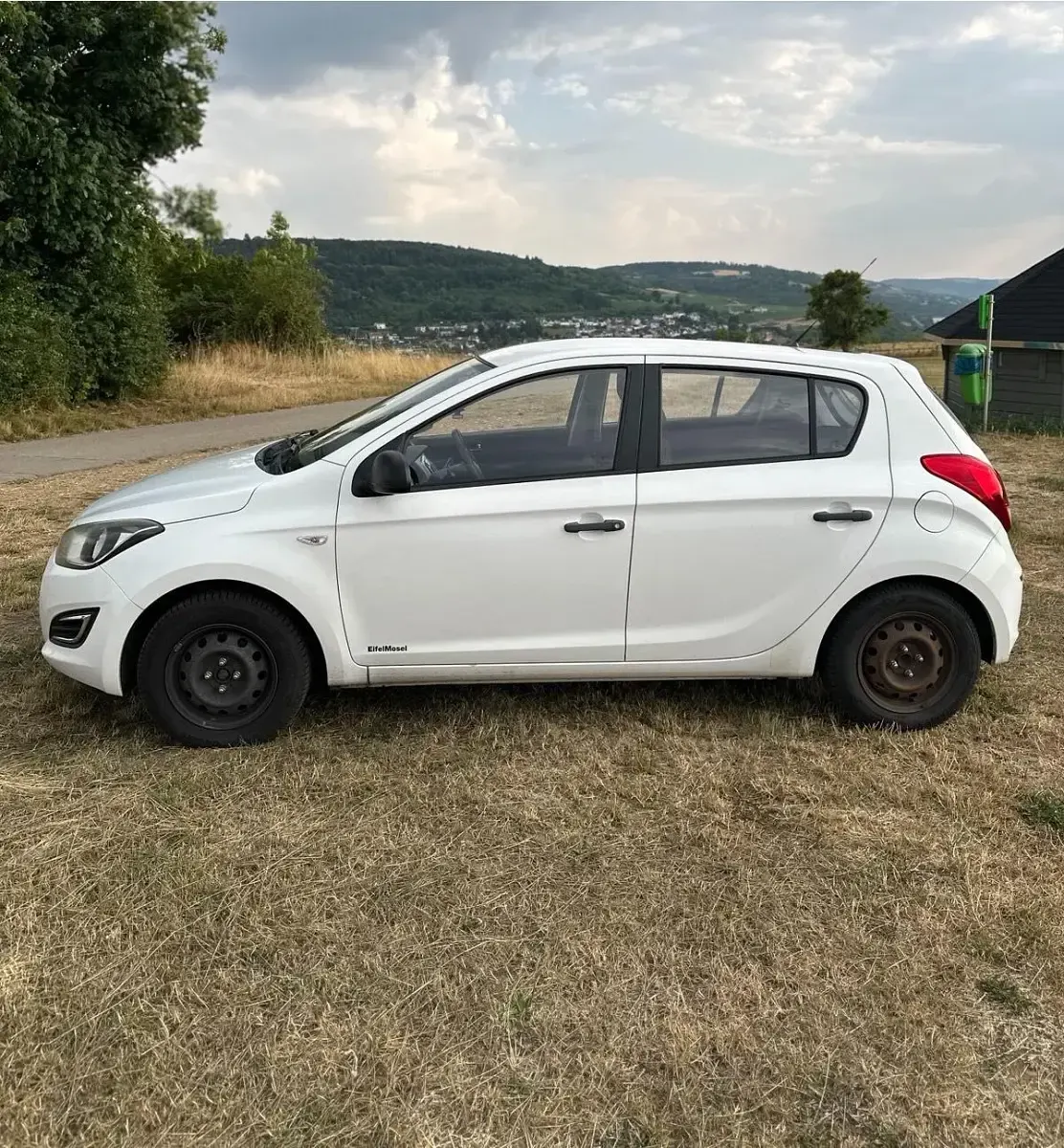 Gebraucht Hyundai i20 86 PS (63 kW) 2012 Weiß Kleinwagen