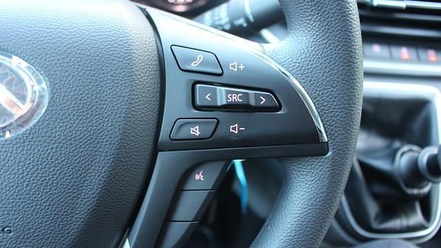 Używany Maxus V90 148 KM (108 kW) 2024 Biały Van