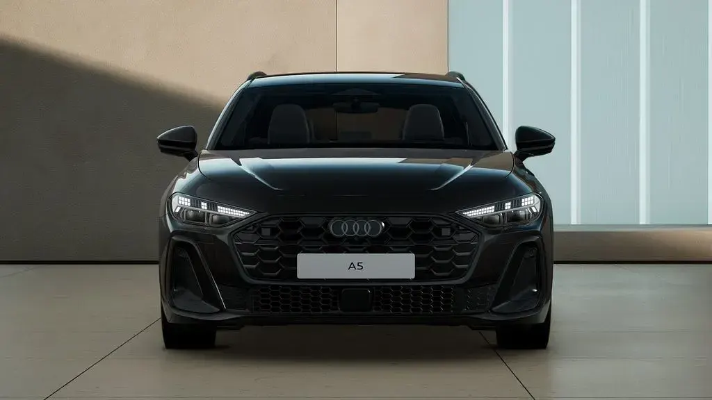 Gebraucht Audi A5 S-Line 204 PS (150 kW) 2025 Mythosschwarz metallic Kombi