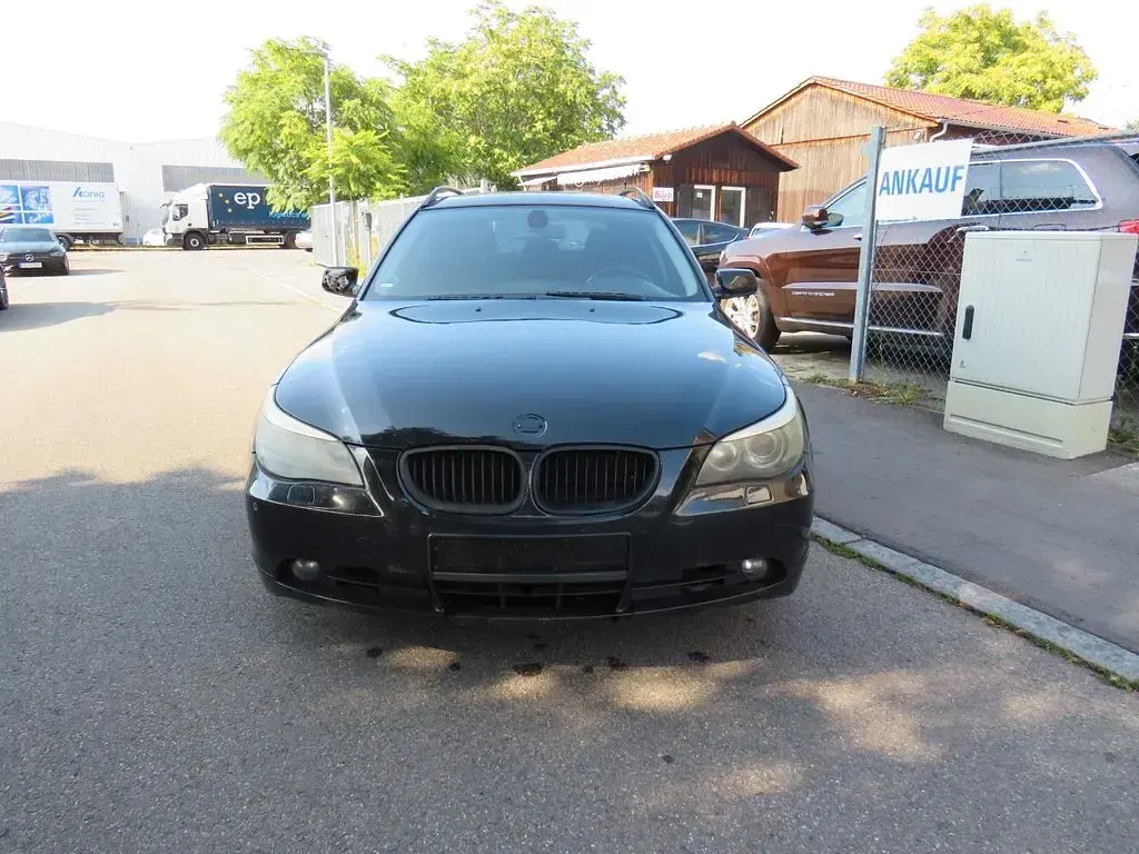 Gebraucht BMW 525 192 PS (141 kW) 2004 Kombi
