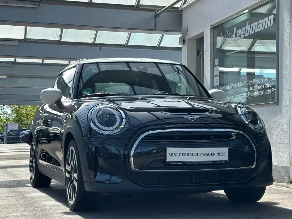 Gebraucht Mini Cooper 135 kW (184 PS) 2023 Midnight black (metallic) Kleinwagen