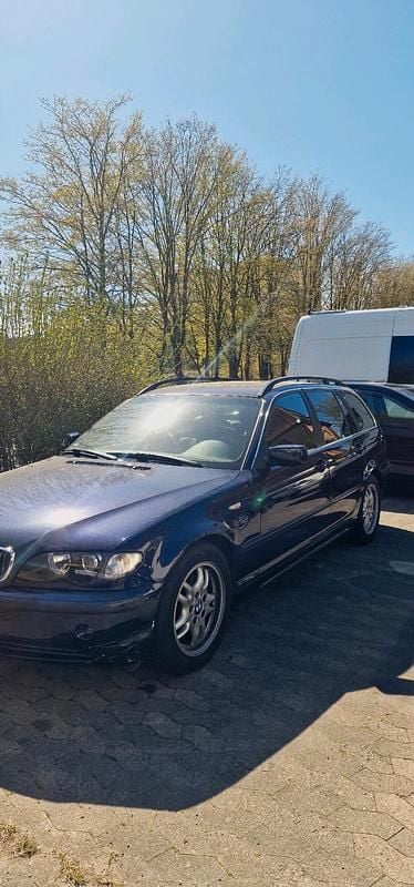 Usata BMW 320 150 CV (110 kW) 2003 Blu Station wagon