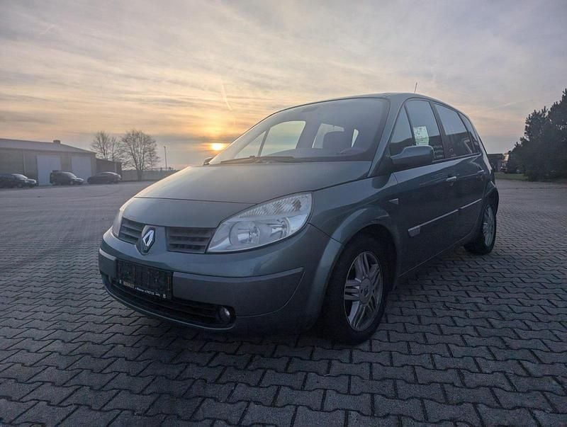 Grün Gebraucht 2004 Renault Scénic II Van / Kleinbus | 1.200 € (Superpreis) - Bild 1/4