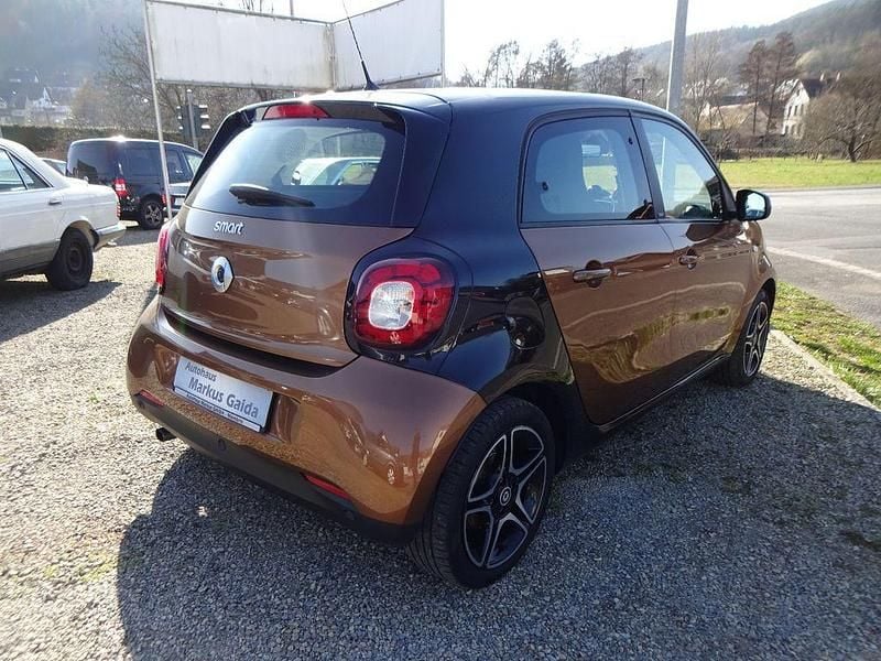 Gebraucht Smart ForFour Basis 90 PS (66 kW) 2015 Schwarz Kleinwagen