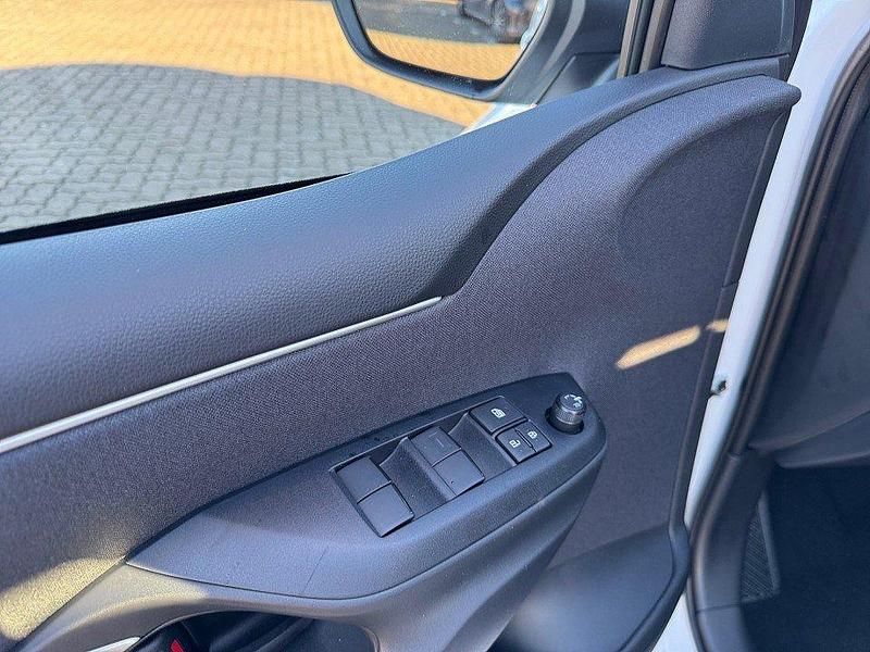 Gebraucht Mazda 2 Center-Line 116 PS (85 kW) 2025 Lunar white Kleinwagen