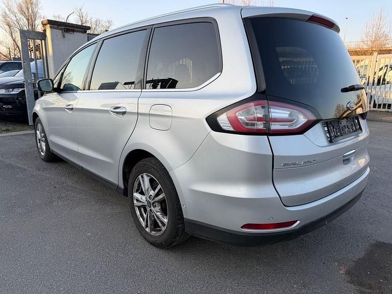 Gebraucht Ford Galaxy Titanium 150 PS (110 kW) 2019 Silber Van / Kleinbus