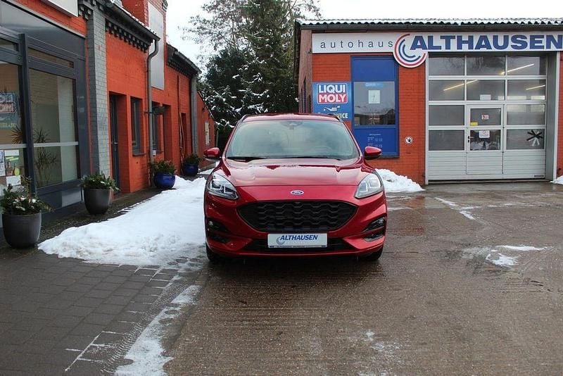 Gebraucht Ford Kuga ST-Line 150 PS (110 kW) 2024 Rot SUV