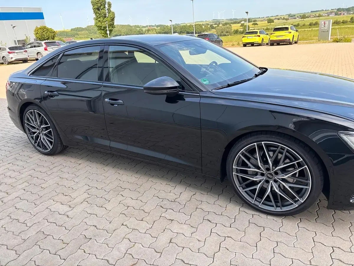 Gebraucht Audi A6 Sport 265 PS (194 kW) 2023 Schwarz Limousine