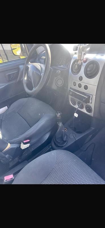 Gebraucht Citroën Berlingo 75 PS (55 kW) 2007 Weiß Van / Kleinbus