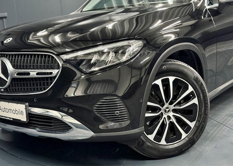Gebraucht Mercedes GLC220 Advanced Plus 220 PS (161 kW) 2023 Obsidianschwarz metallic SUV