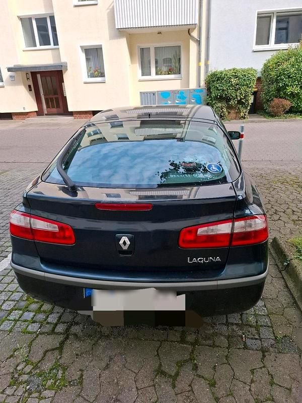 Grün Gebraucht 2003 Renault Laguna II Limousine | 800 € (Superpreis) - Bild 1/4