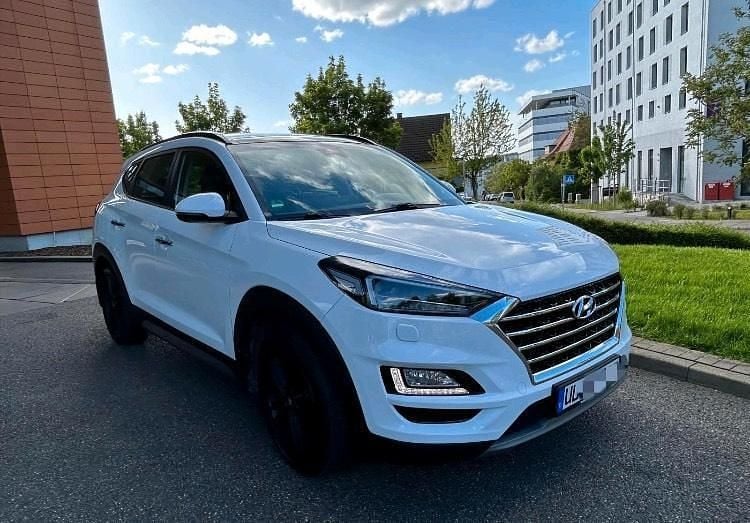 Weiß Gebraucht 2020 Hyundai Tucson SUV | 21.400 € (Guter Preis) - Bild 1/4