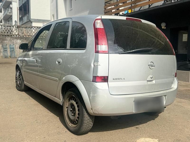 Gebraucht Opel Meriva 101 PS (74 kW) 2006 Silber Van / Kleinbus