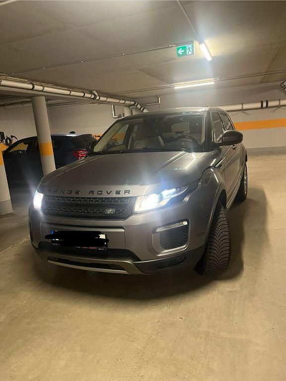 Grau Gebraucht 2017 Land Rover Range Rover evoque HSE SUV | 15.900 € (Guter Preis) - Bild 1/4
