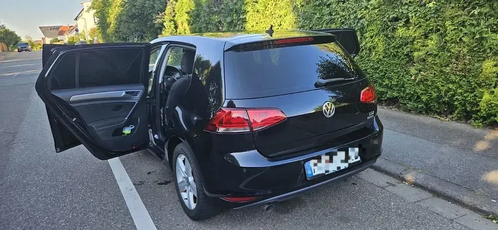 Gebraucht VW Golf VII Trendline 110 PS (80 kW) 2013 Schwarz Limousine
