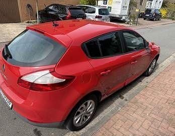 Gebraucht Renault Mégane Initiale Paris 101 PS (74 kW) 2013 Rot Limousine